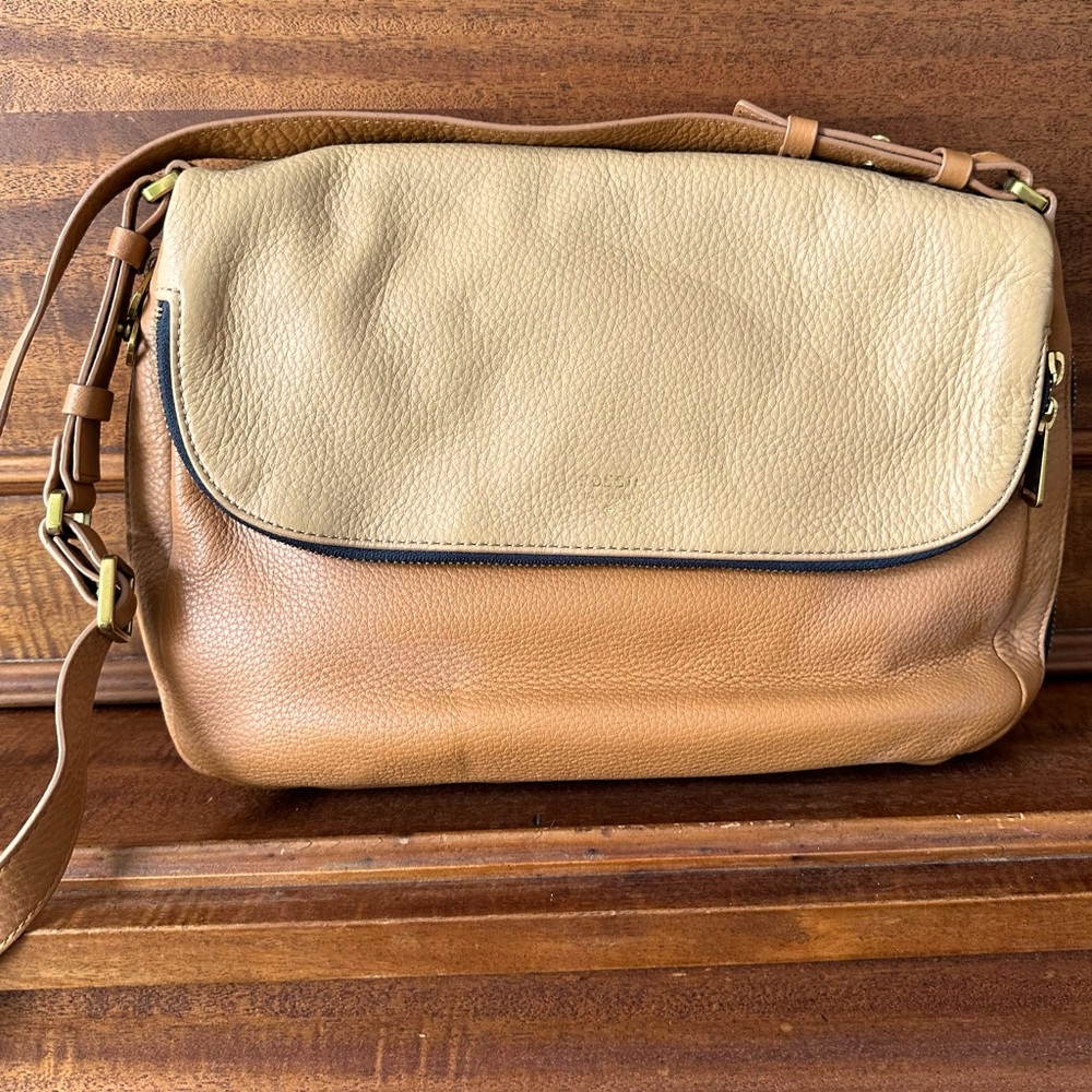FOSSIL Two-Tone Leather Shoulder Bag